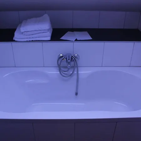 Szálloda Le Bonheur 2*